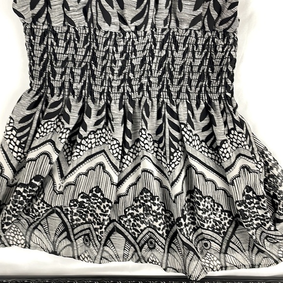 GLAM SUMMER DRESS SIZE SMALL - Picture 6 of 7